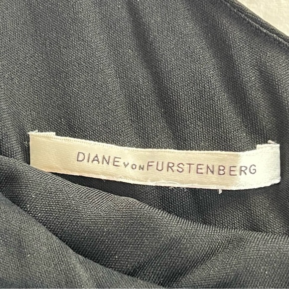 Diane Von Furstenberg | Black One-Shoulder Dress in Drapey Fabric | Size Small - Picture 3 of 10